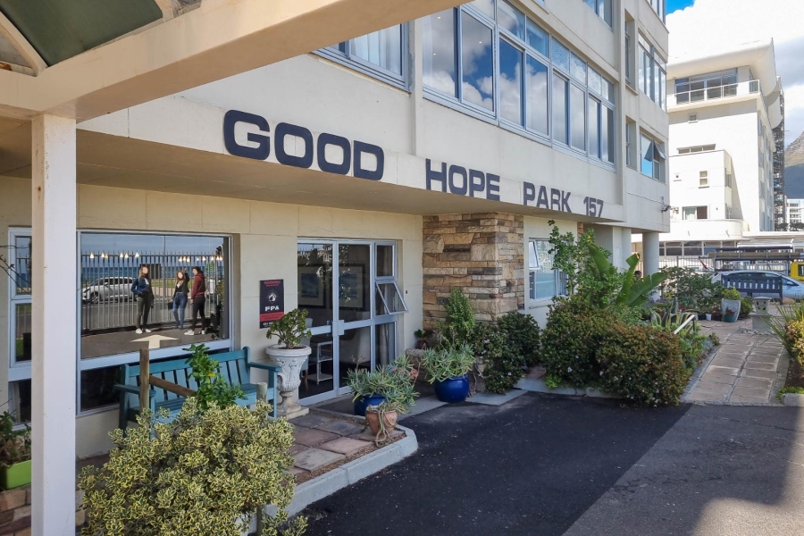 1 Bedroom Property for Sale in Three Anchor Bay Western Cape